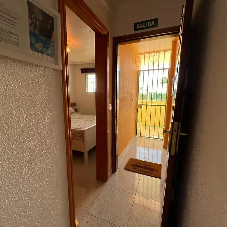 Cozy Near Yumbo Apartman *